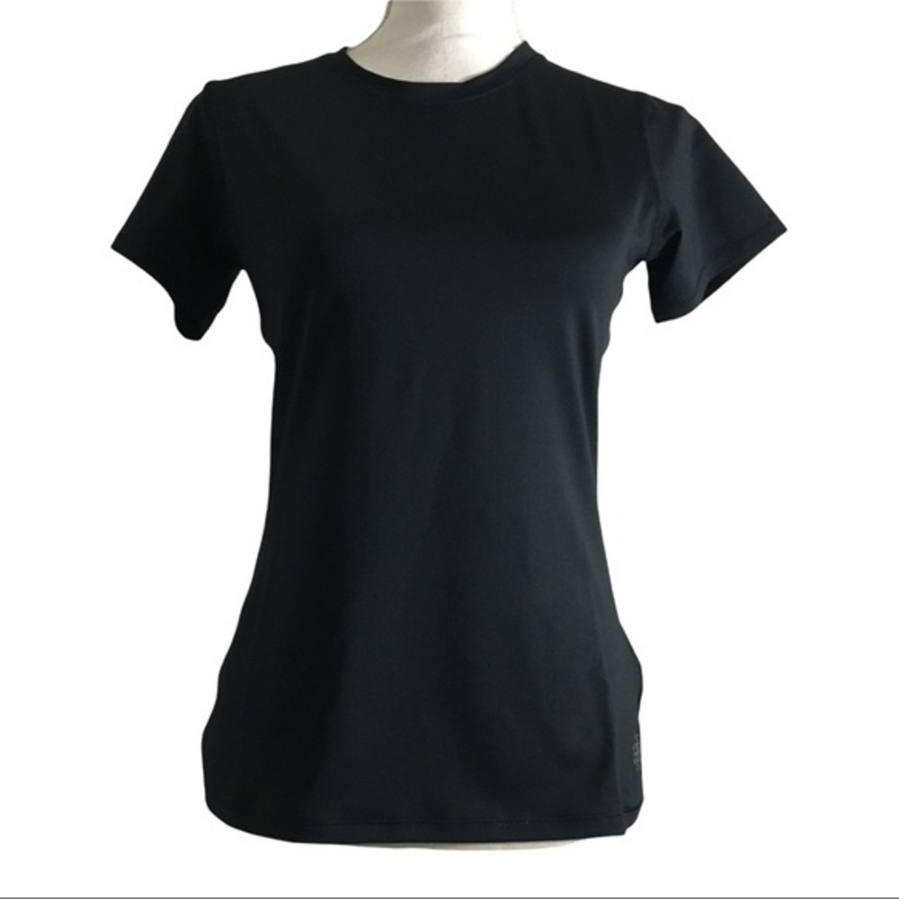 Aurique black shirt sleeve fitted active top. Sz Small